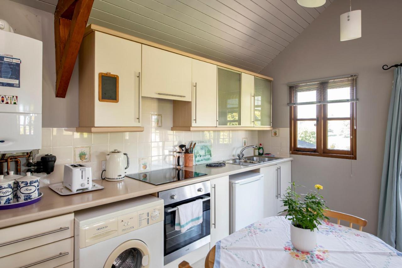 Beautiful Cottage With Stunning Views In Box Box  Dış mekan fotoğraf