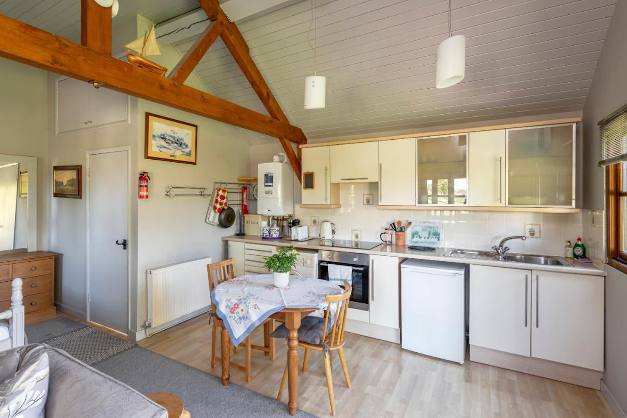Beautiful Cottage With Stunning Views In Box Box  Dış mekan fotoğraf