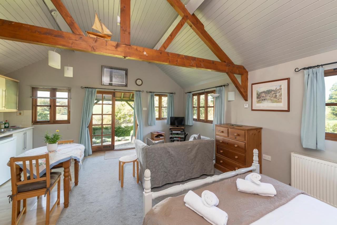 Beautiful Cottage With Stunning Views In Box Box  Dış mekan fotoğraf